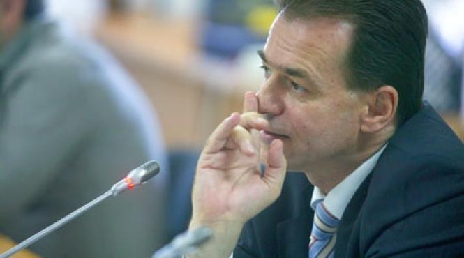 elena udrea il da in judecata pe orban