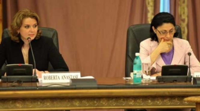 guvernul rupt in doua de legile educatiei