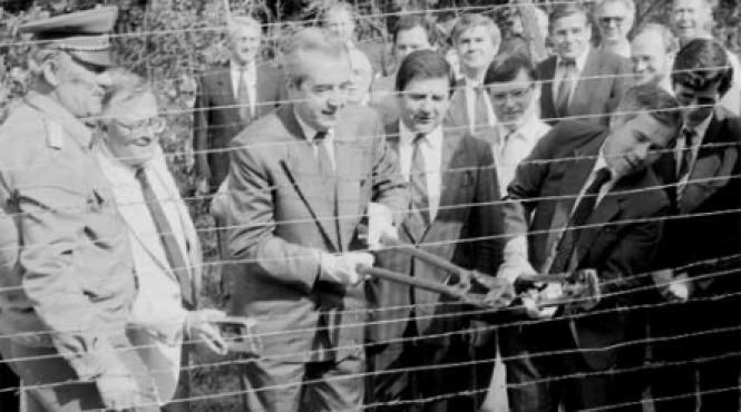 intai picnic apoi parastas