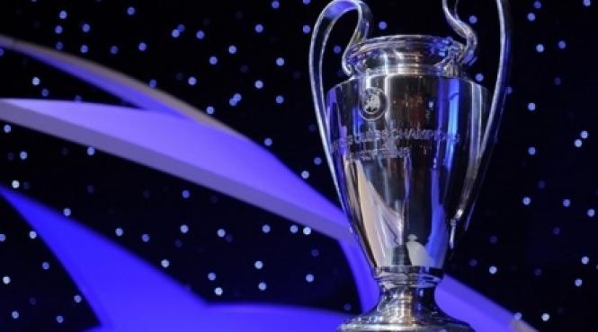 nu o putem castiga dar il putem admira trofeul uefa champions league vine in romania