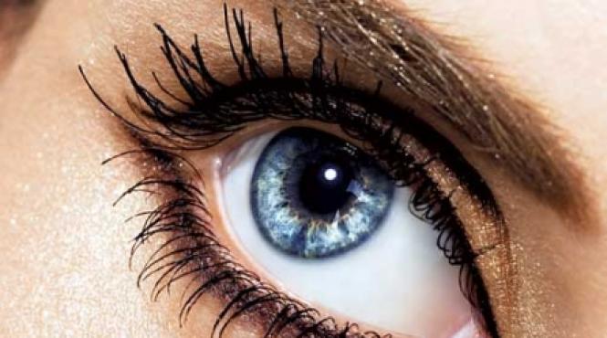 pensarea sprancenelor o adevarata arta