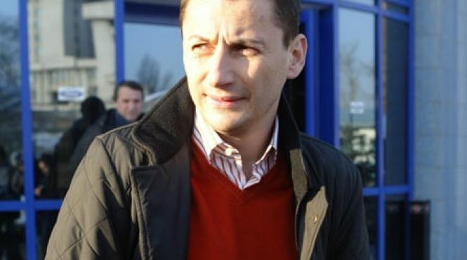 candideaza costi iacov