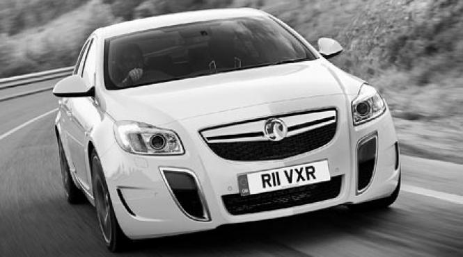 am masina cu volanul pe dreapta caut copilot