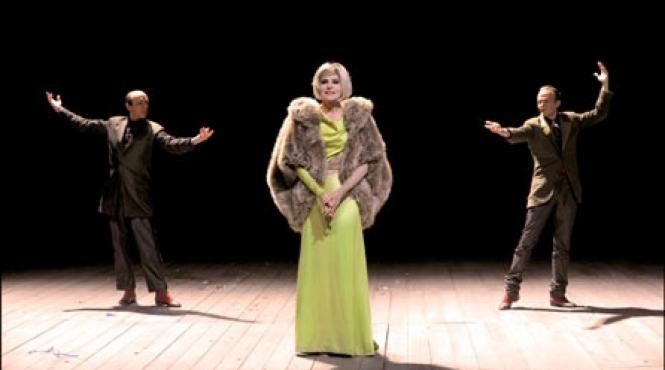 fanny ardant vazuta ca o lumina in obscuritate
