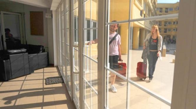 camine de lux cu 100 e pe luna