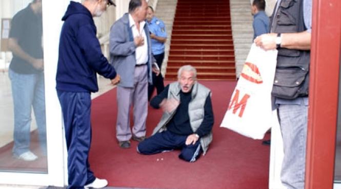 teodor maries 51 de zile de greva foamei fara rezultat