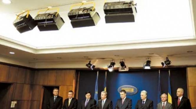 pe urmele unei telenovele politice