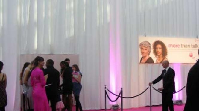 octombrie roz more than talk