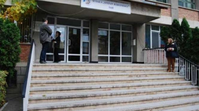 iasi cursuri suspendate din cauza gripei ah1n1