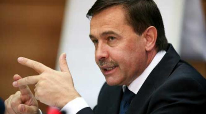 emotii pentru salarii si pensii