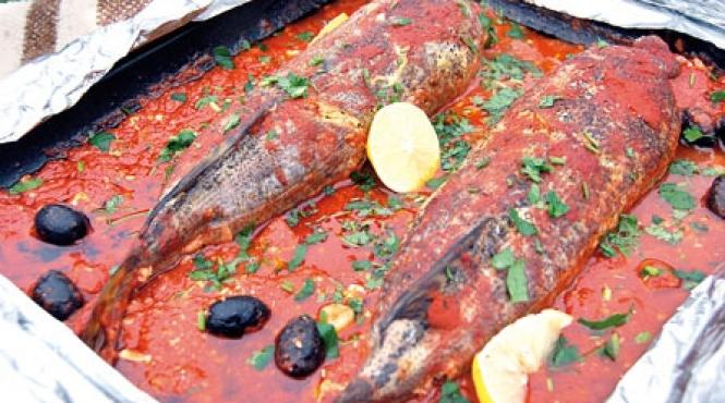 pite cu branza si bors de peste