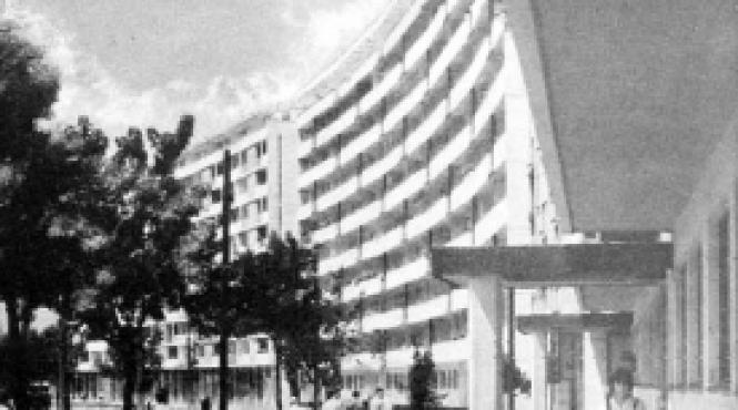 serenada sub termopanele blocului comunist