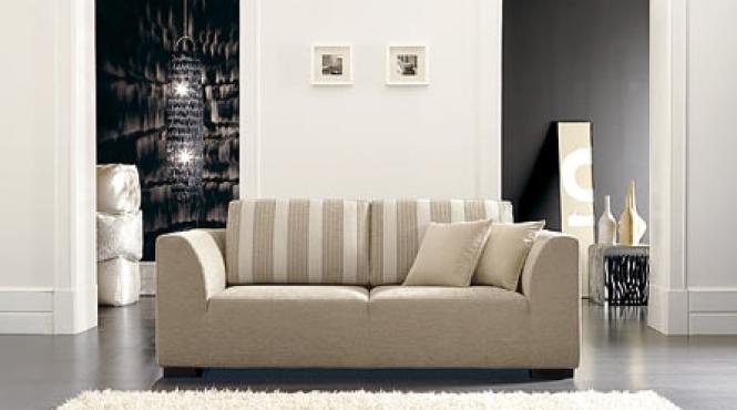 canapeaua reflecta stilul camerei de zi