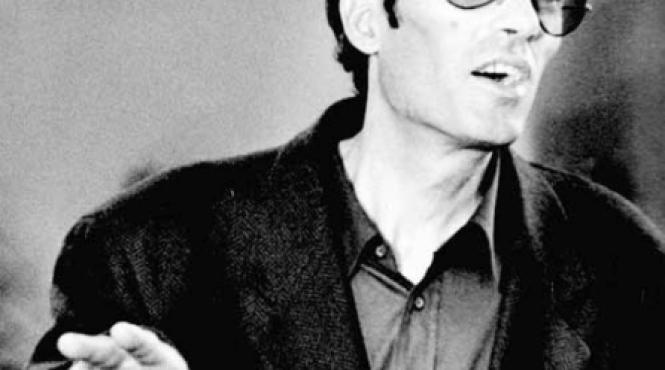 regimul ceausescu pica iar printisorul petrecea