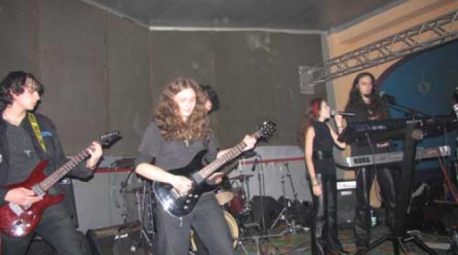 povesti magice in suburbia