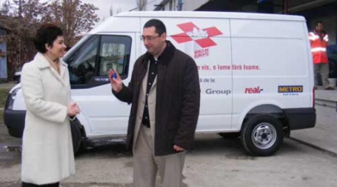 crucea rosie donatie pentru saraci