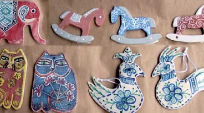 ingerasi crosetati si clopotei pictati