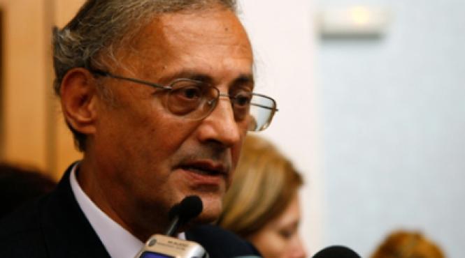 statul incalca drepturile omului punand presiune pe oameni sa se vaccineze