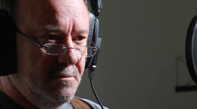 alifantis cu piele si cowboy