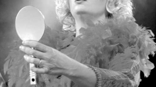 chiritoaia a facut pui adica pitipoance