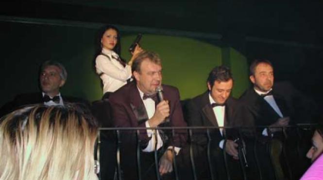 dragolentin la preoteasa pe afis sunt vh2 socaciu si vintila