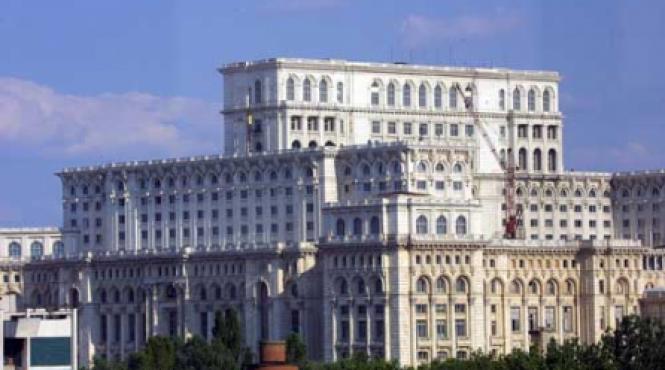 vatra romaneasca contra udmr