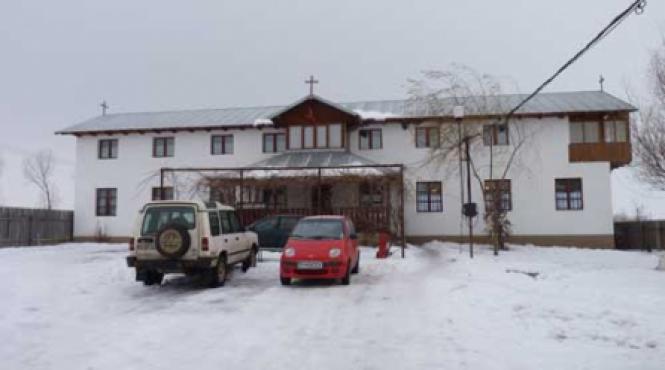 albinele harului la manastirea turnu