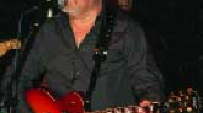 stralucitoarea pasare folk da lectii de verticalitate