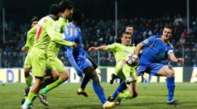 acelasi etern pantelis kapetanos