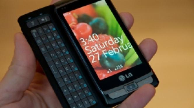 prototip lg cu windows phone 7