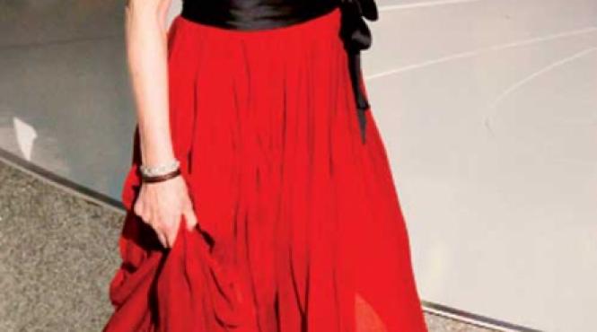 sandra bullock a luat oscarul si pe covorul rosu