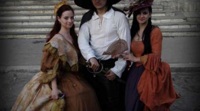 britannica a imbracat costume de epoca