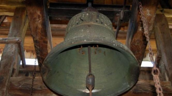 au furat clopotele bisericilor