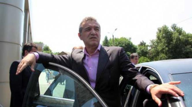 gigi becali sase luni de suspendare