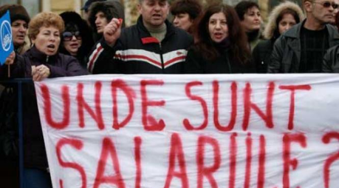 romanul este un sclav mult prea bun