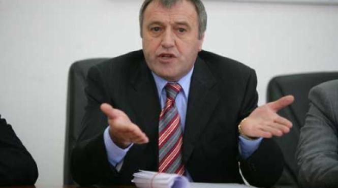 constanda cere 160 de milioane e