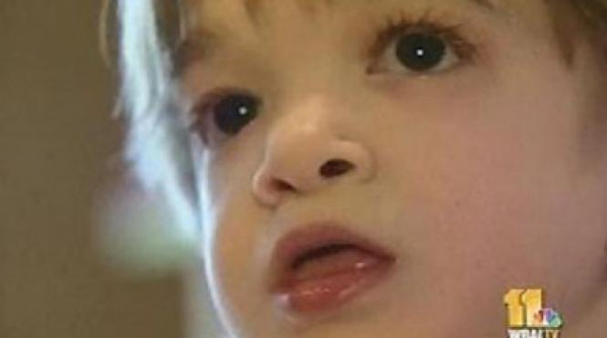 bebelusul etern are 17 ani dar arata ca un sugar