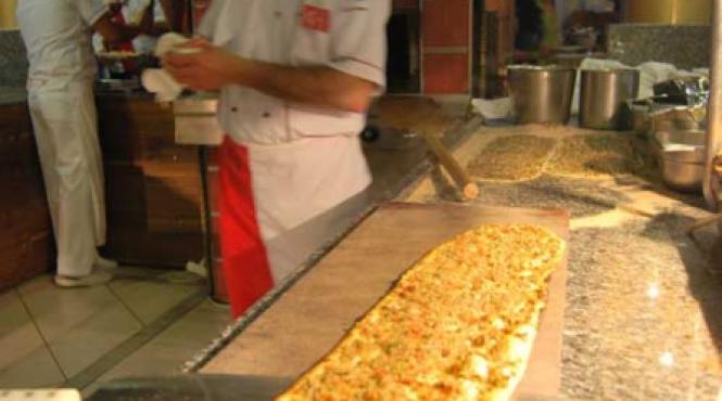 pide savuroasa inima calda a turciei