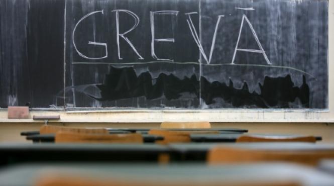 bac 2010 ministerul a prelungit cu 21 de zile perioada de sustinere a probei de limba straina
