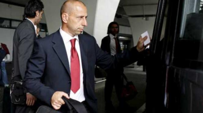 club licentiat caut antrenor