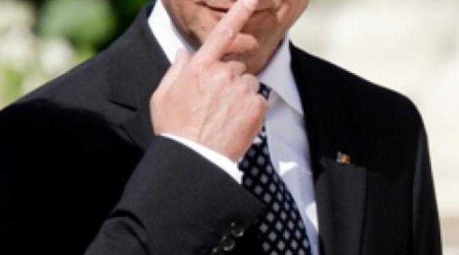 basescu a dezamagit romanii care il asteptau in piata universitatii