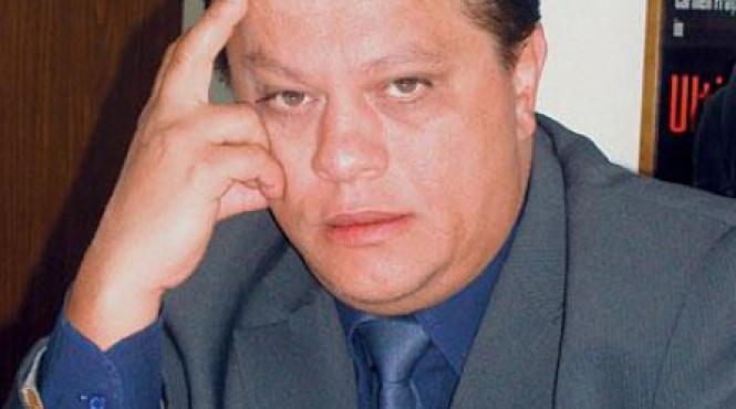 piesa de teatru cenzurata pentru ca personajul principal seamana cu basescu