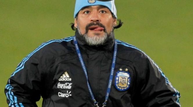 fosta sotie a lui maradona banuita de huliganism