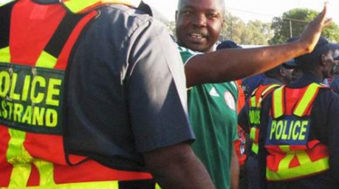 un sud african a fost condamnat la 2 ani de inchisoare pentru ca a furat trei beri