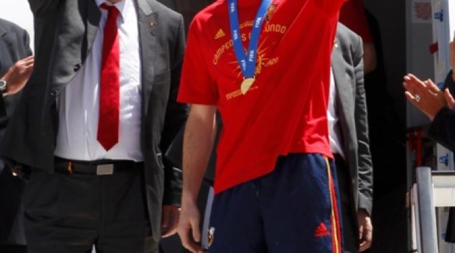 campionii mondiali au adus trofeul in spania