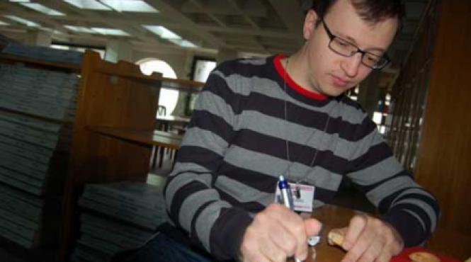 a absolvit princeton si universitatea cuza in acelasi timp