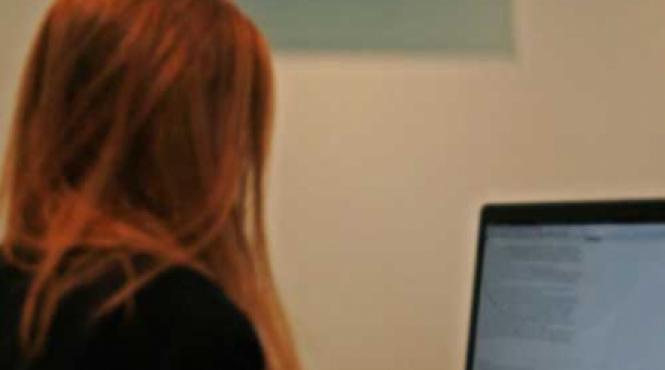 mia farrow o contrazice pe naomi