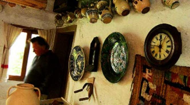 popas in satul muzeu