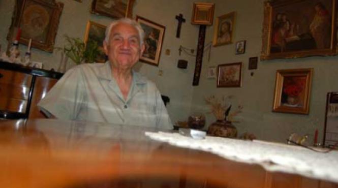 domnul trandafir preda lectia intelepciunii