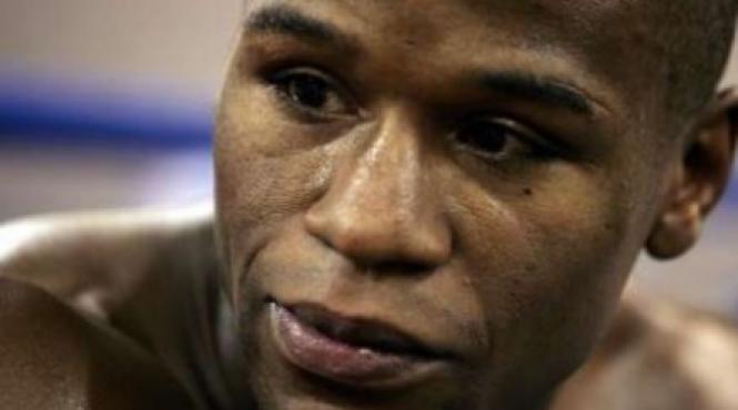 boxerul floyd mayweather dat in urmarire de politia din las vegas
